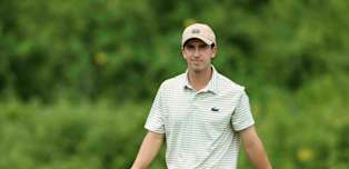 Torres extends lead to four in China 