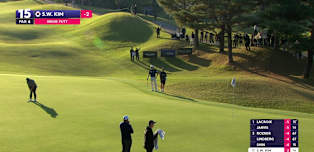 WATCH: Si Woo Kim holes monster putt at 15