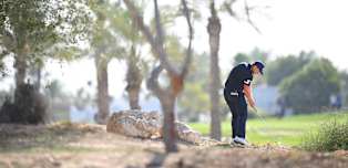 WATCH | Matt Wallace hits 'astonishing' approach at the ninth