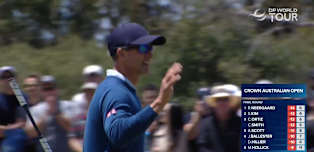 Adam Scott wows crowds with long putt at the eighth
