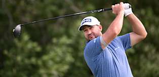 WATCH | Thriston Lawrence makes chip-in birdie from bunker at the fifth 