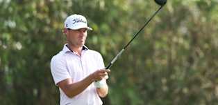 Jordan Gumberg extends lead in Hainan