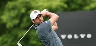 WATCH | Adrian Otaegui chips in for birdie