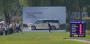 Ashun Wu hits brilliant tee-shot into the 16th