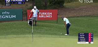 'A bit of class' - Hennie Du Plessis chips in for birdie at the tenth