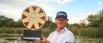 Viljoen comes through play-off to seal maiden HotelPlanner Tour title
