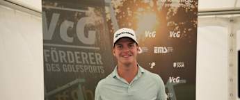 Van Der Vight shoots 59 to join illustrious group