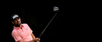 Vidal leads after weather-affected day in Portugal