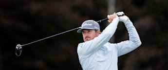 Blomstrand holds halfway lead in Scotland 