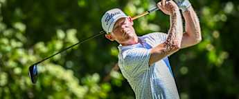 Viljoen charges to the front in France
