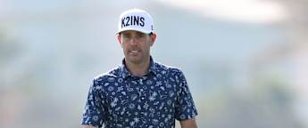 Callum Tarren leads by one after roller-coaster third round