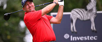 Darren Fichardt edges ahead as round one completed