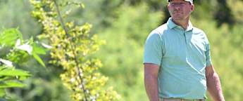 Home hero Shaun Norris takes commanding lead into final round