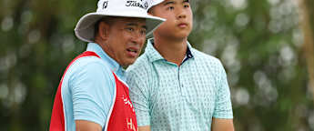 Xunshu and Yanhan Zhou write another chapter in remarkable father-son story