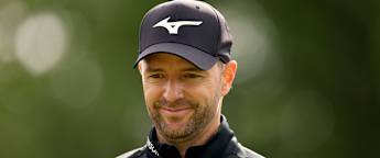 Marcel Schneider leads by two after first round in Austria