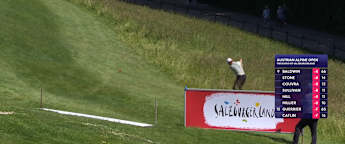 Daniel Hillier makes birdie from tough spot at the 11th