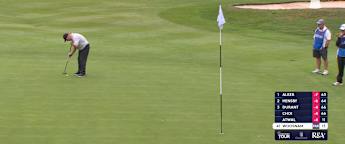 Ian Woosnam makes long-range eagle putt