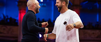 Andy Sullivan and Matt Baldwin go head-to-head at the Betfred World Matchplay darts