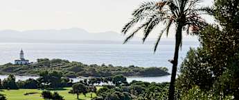 How do players qualify for the G4D Tour's new-look season climax in Mallorca?