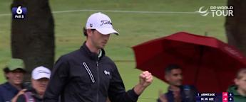 WATCH: Elvis Smylie holes long eagle putt at the sixth