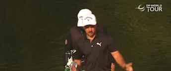 David Micheluzzi chips in from greenside bunker