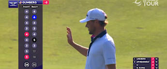 Jordan Gumberg chips in for birdie at the 17th