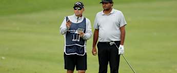 WATCH | Pin denies Chacarra albatross from the trees