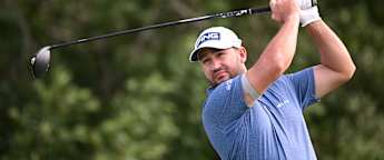 WATCH | Thriston Lawrence makes chip-in birdie from bunker at the fifth 