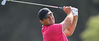 Patrick Reed takes halfway lead with strong finish in Qatar