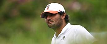 Eugenio Chacarra takes halfway lead in title defence in India