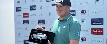 Daniel Young bags 'bonus' ace in China