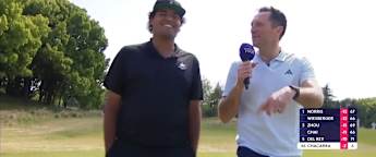 Eugenio Chacarra explains why he putts with a glove