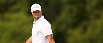 Wyndham Clark leads fellow U.S. Open champion Dustin Johnson by two shots after weather-affected first round 