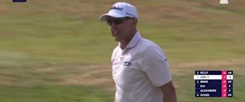 WATCH | Cameron Percy holes a brilliant chasing chip on the 13th