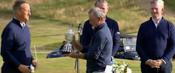 WATCH | Jerry Kelly gets presented with the ISPS HANDA Senior Open trophy