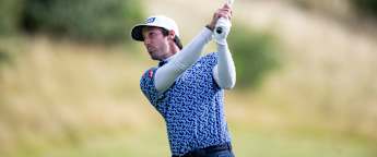 Gouveia holds early lead in Scotland 