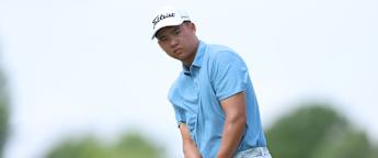 WATCH | Yanhan Zhou hits miraculous approach at the fifth