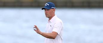 WATCH | Jeff Winther holes eagle putt to take solo lead
