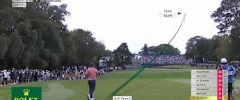 WATCH | Rory McIlroy walks after sensational approach into 18th 