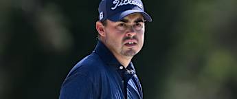 Jacob Skov Olesen sets up tap-in birdie at the ninth