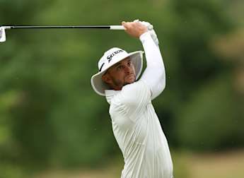 Catlin holds one-stroke English Open supported by HotelPlanner lead 