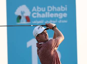 Carruthers holds early lead in Abu Dhabi 