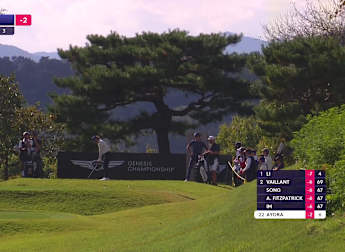 WATCH: Angel Ayora nearly makes a hole in one at the 7th!