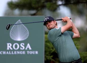 Sidal Svendsen leads after low-scoring first round in Poland