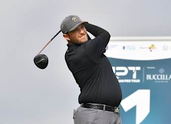 Hack sets the early pace in Italy 