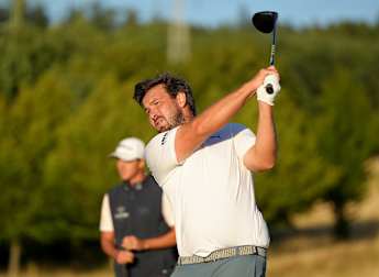 Decottignies-Lafon leads in Czech Republic 