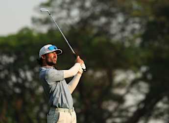 Chouhan and Vidal share early lead in Kolkata