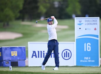 Blomstrand holds halfway lead in Catalunya