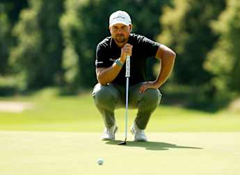 Mruzek goes low to lead German Challenge powered by VcG