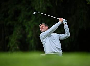 Braeunig takes early lead in Austria